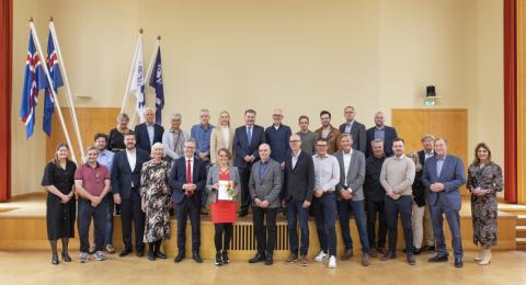 Fjöldi manns kom saman í Hátíðasal þegar viðurkenning var veitt úr Nýsköpunarsjóði dr. Þorsteins Inga Sigfússonar. Þeirra á meðal voru forystufólk Optitogs og stofnendur, stór hópur sem komið hefur að þróun hugmyndarinnar, fjölskylda Þorsteins Inga, rektor og stjórn sjóðsins