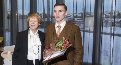 Frú Vigdís Finnbogadóttir og Ingimar Jóhannsson styrkhafi.