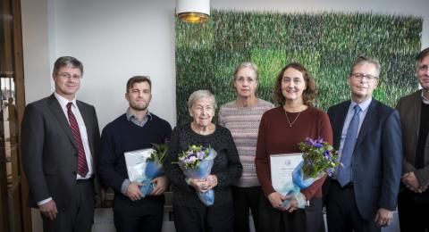 Annar stofnandi sjóðsins, Margaret Scheving Thorsteinsson, ásamt dóttur sinni Guðrúnu Scheving Thorsteinsson, Engilbert Sigurðssyni prófessor, Valtý Stefánssyni Thors verðlaunahafa, Sif Ormarsdóttur, Jóni Atla Benediktssyni, rektor HÍ og Ásgeiri Haraldssyni prófessor.