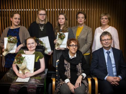 Styrkhafar Þórsteinssjóðs 2015 ásamt stjórn sjóðsins þeim Rannveigu Traustadóttur, prófessor og formanni stjórnar, Helgu Eysteinsdóttur stjórnarmanni, Kristjönu Mjöll Sigurðardóttur, starfandi deildstjóra náms- og starfsráðgjafar HÍ og stjónarmanni, og Jóni Atla Benediktssyni, rektor Háskóla Íslands.