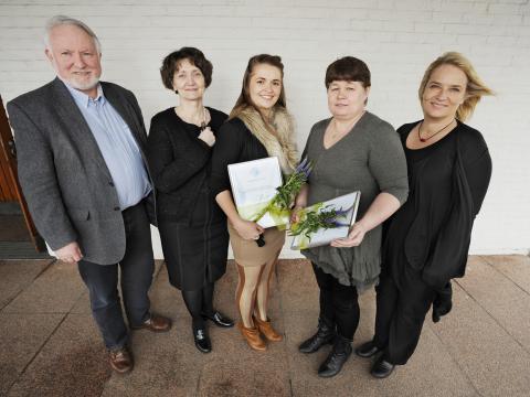 Frá vinstri: Gunnar E. Finnbogason, Brynhildur Flóvenz, formaður stjórnar sjóðsins, Esther Ösp Valdimarsdóttir, Hjördís Sigursteinsdóttir og Hanna Björg Sigurjónsdóttir.