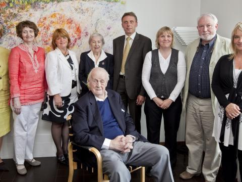 Kristín Ingólfsdóttir, Brynhildur G. Flóvenz, Þórhildur Líndal, Margaret Scheving Thorsteinsson, Halldór S Guðmundsson, Vanda Sigurgeirsdóttir, Bent Scheving Thorsteinsson og fleiri. 