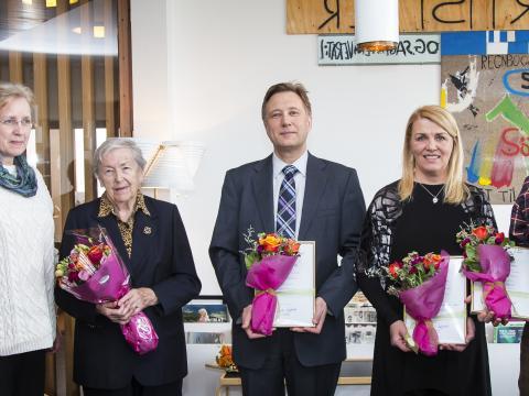 Styrkþegarnir ásamt Ásgeiri Haraldssyni, prófessor í barnalækningum, Guðrúnu Scheving Thorsteinsson, dóttur Bents og Margaretar Scheving Thorsteinssonar, stofnenda sjóðsins, Margaret Scheving Thorsteinsson og Magnúsi Karli Magnússyni, forseta Læknadeildar Háskóla Íslands. 