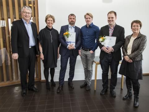 Þorvaldur Ingvarsson, sérfræðingur í bæklunarlækningum og formaður stjórnar, Kristín Ingólfsdóttir, rektor Háskóla Íslands, Sigurbergur Kárason, yfirlæknir svæfinga- og gjörgæsludeildar Landspítala, Kristófer A. Magnússon læknanemi, Húnbogi Þorsteinsson, læknir í sérnámi í bæklunarskurðlækningum og Vigdís Pétursdóttir læknir og stjórnarmaður.