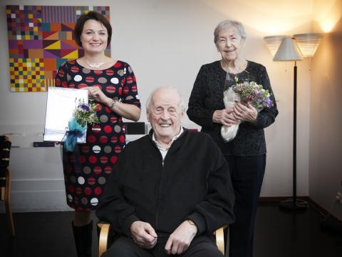 Styrkhafinn Eyrún María Rúnarsdóttir ásamt stofnendum sjóðsins þeim Margaret og Bent Scheving Thorsteinsson.