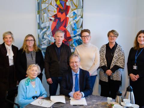 Frá undirritun stofnskrár á skrifstofu rektors HÍ