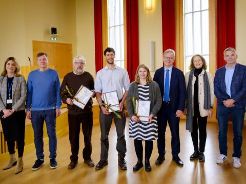 Styrkhafar og fulltrúar þeirra ásamt rektor, stjórn sjóðsins og starfsmanni Styrktarsjóða HÍ.