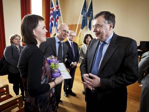 Frá úthlutun úr Watanabe-styrktarsjóðnum 16. apríl 2012 í Hátíðasað Háskóla Íslands.