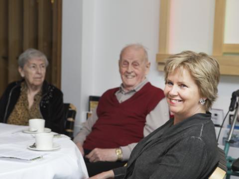 Frú Margaret Scheving, Bent Scheving Thorsteinsson, stofnandi sjóðsnis og Kristín Ingólfsdóttir, rektor Háskóla Íslands.