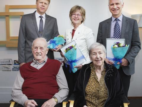 Margaret og Bent Scheving Thorsteinsson með styrkhöfunum Þórði Þórkelssyni, Ingibjörgu Georgsdóttur og Þórólfi Guðnasyni. 