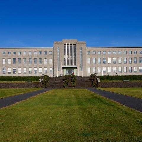 Háskóli Íslands, Aðalbygging