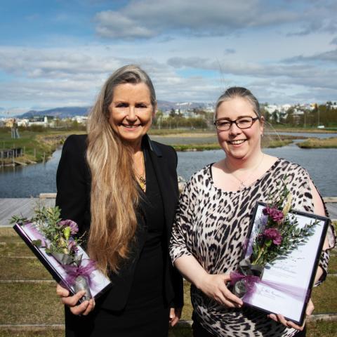 Styrkhafarnir María Sigurðardóttir og Sigrún Sunna Skúladóttir að lokinni afhendingu styrkjanna á dögunum.