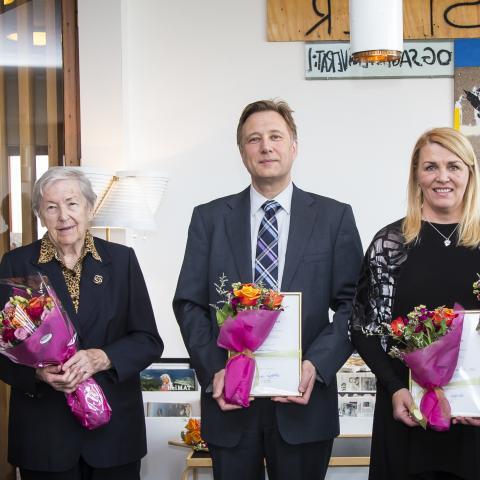 Styrkþegarnir ásamt Ásgeiri Haraldssyni, prófessor í barnalækningum, Guðrúnu Scheving Thorsteinsson, dóttur Bents og Margaretar Scheving Thorsteinssonar, stofnenda sjóðsins, Margaret Scheving Thorsteinsson og Magnúsi Karli Magnússyni, forseta Læknadeildar Háskóla Íslands. 