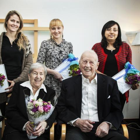 Margaret og Bent Scheving Thorsteinsson með styrkhöfum. 