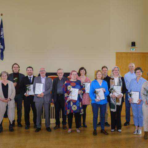 Styrkþegar úr Áslaugarsjóði ásamt rektor, stjórn sjóðsins og verkefnisstjóra Styktarsjóða HÍ.