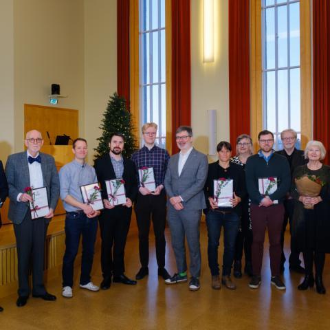 Styrkþegar ásamt rektor og stjórn og stofnendum sjóðsins. MYND/Kristinn Ingvarsson