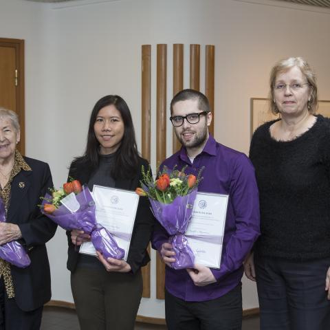 Á myndinn eru Margaret Scheving Thorsteinsson en hún stofnaði sjóðinn ásamt eiginmanni sínum Bent Scheving Thorstenisson árið 2001, Chutimon Muankaew styrkhafi, Ingólfur Magnússon styrkhafi og Guðrún S. Thorsteinsson, dóttir Bents og Margaretar.