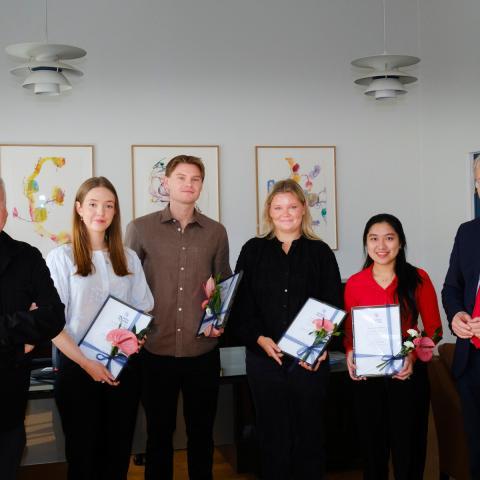 Styrkþegar ásamt Jóni Atla Benediktssyni, rektor Háskóla Íslands, og Þórarni Guðjónssyni, forseta Læknadeildar